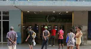 Cuba moves to address cash shortages, limit actions of non-state entrepreneurs
